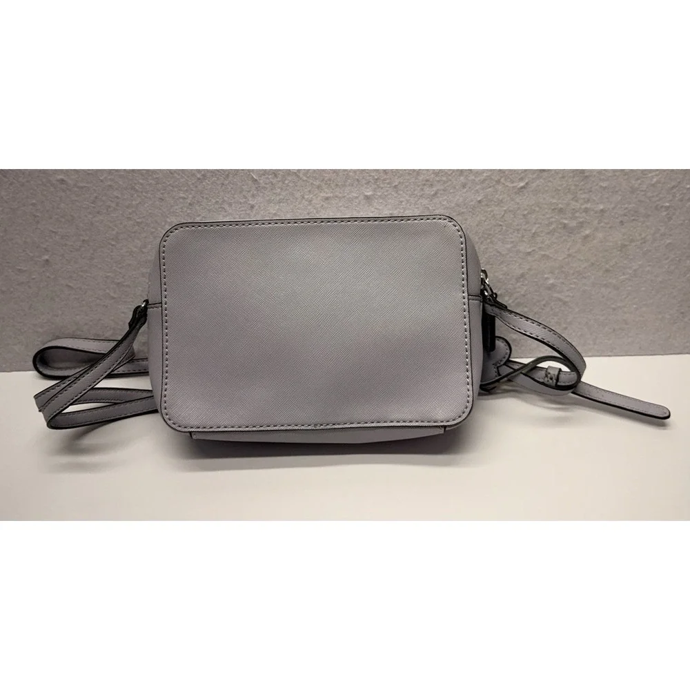 GUESS LE637112 Camera Crossbody Bag Pastel Lavender Purple Grey Saffiano Tassel